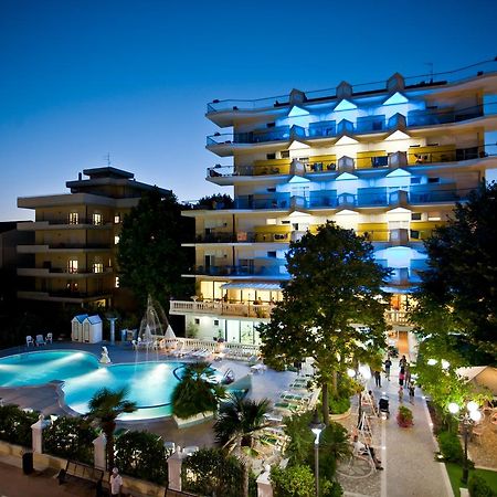Hotel Miranda Беллария-Иджеа-Марина Экстерьер фото