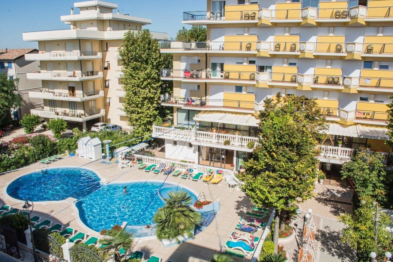 Hotel Miranda Беллария-Иджеа-Марина Экстерьер фото