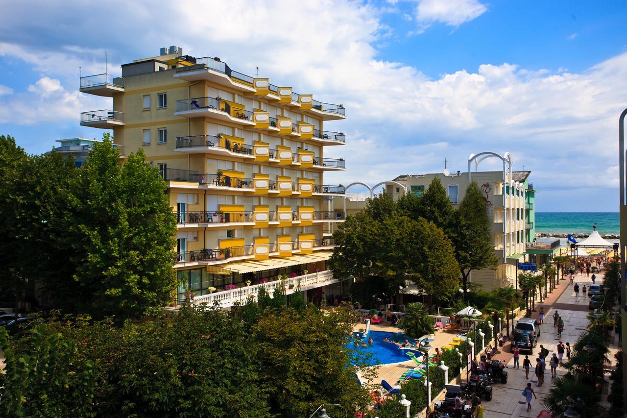 Hotel Miranda Беллария-Иджеа-Марина Экстерьер фото