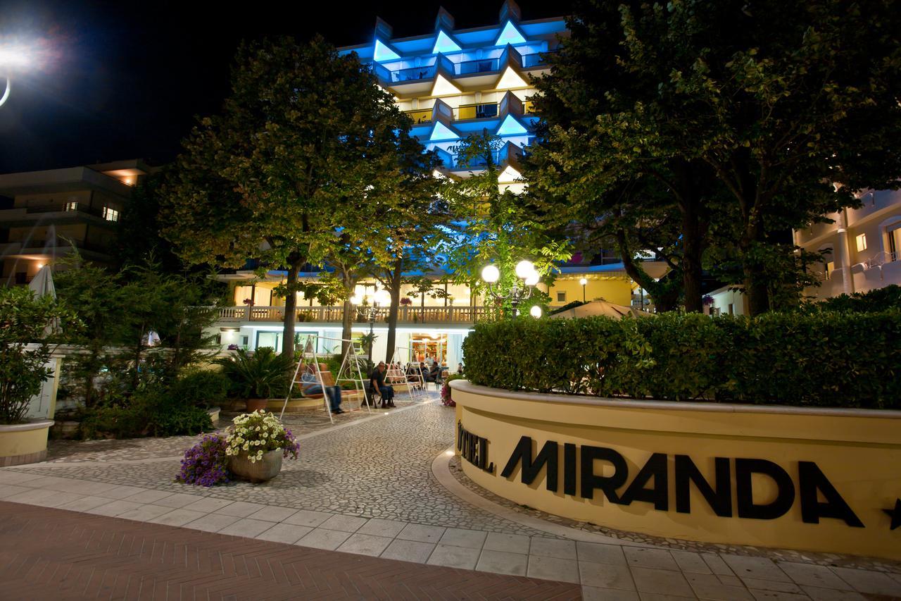 Hotel Miranda Беллария-Иджеа-Марина Экстерьер фото