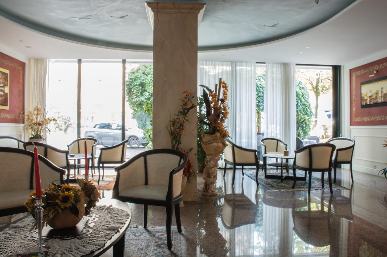 Hotel Miranda Беллария-Иджеа-Марина Экстерьер фото